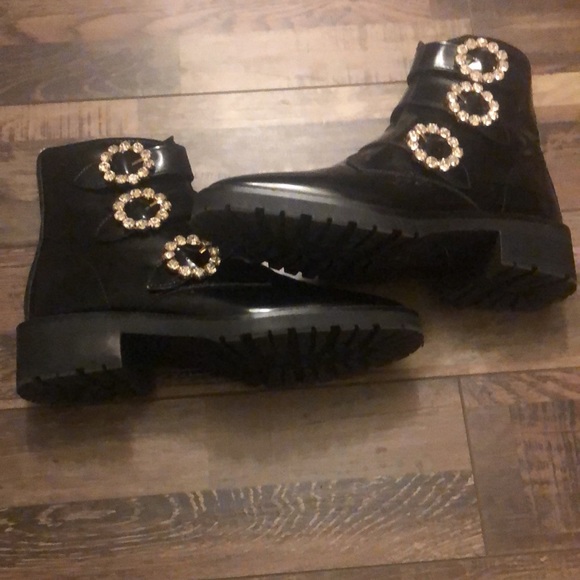 Black ankle boots with diamonds on the side - Picture 3 of 4